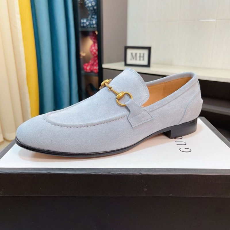 G*u*i leather shoes